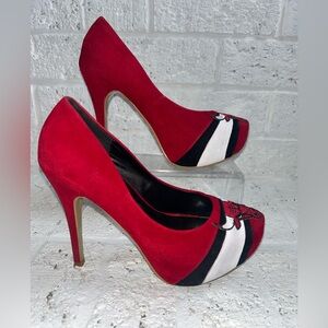 Herstar Chicago Bulls microsuede high heels Size 6